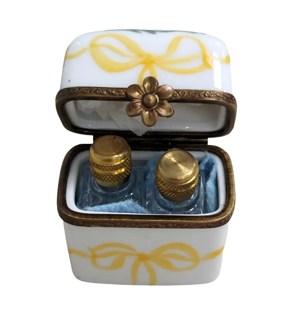 2 Perfume Bow Roses
