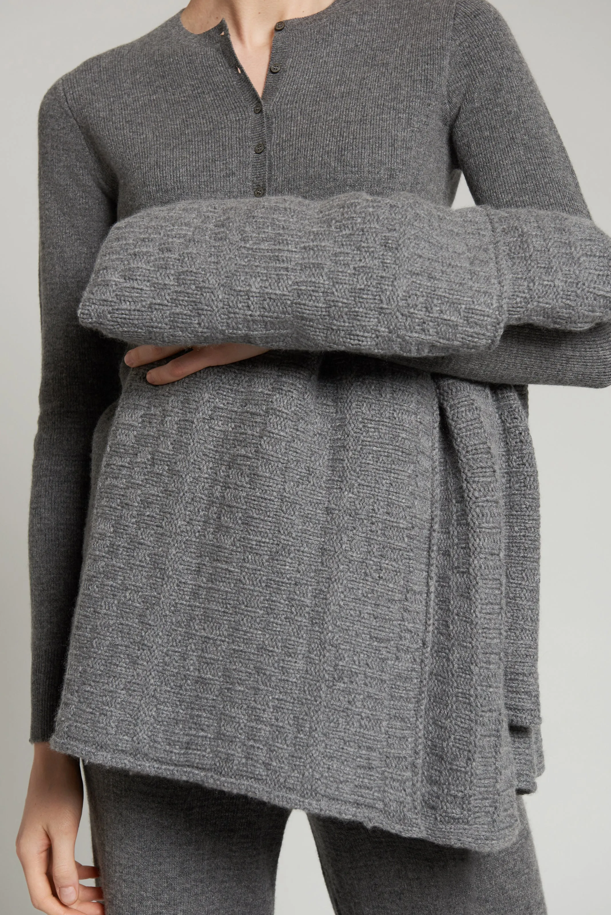 CASHMERE HANDKNIT THROW