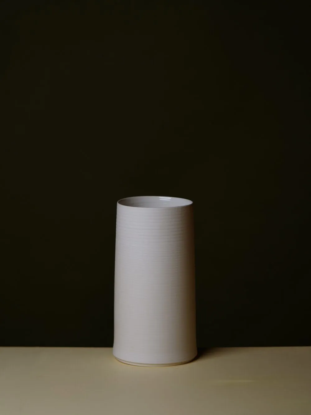 COLD MOUNTAIN VASE STEEL GREY
