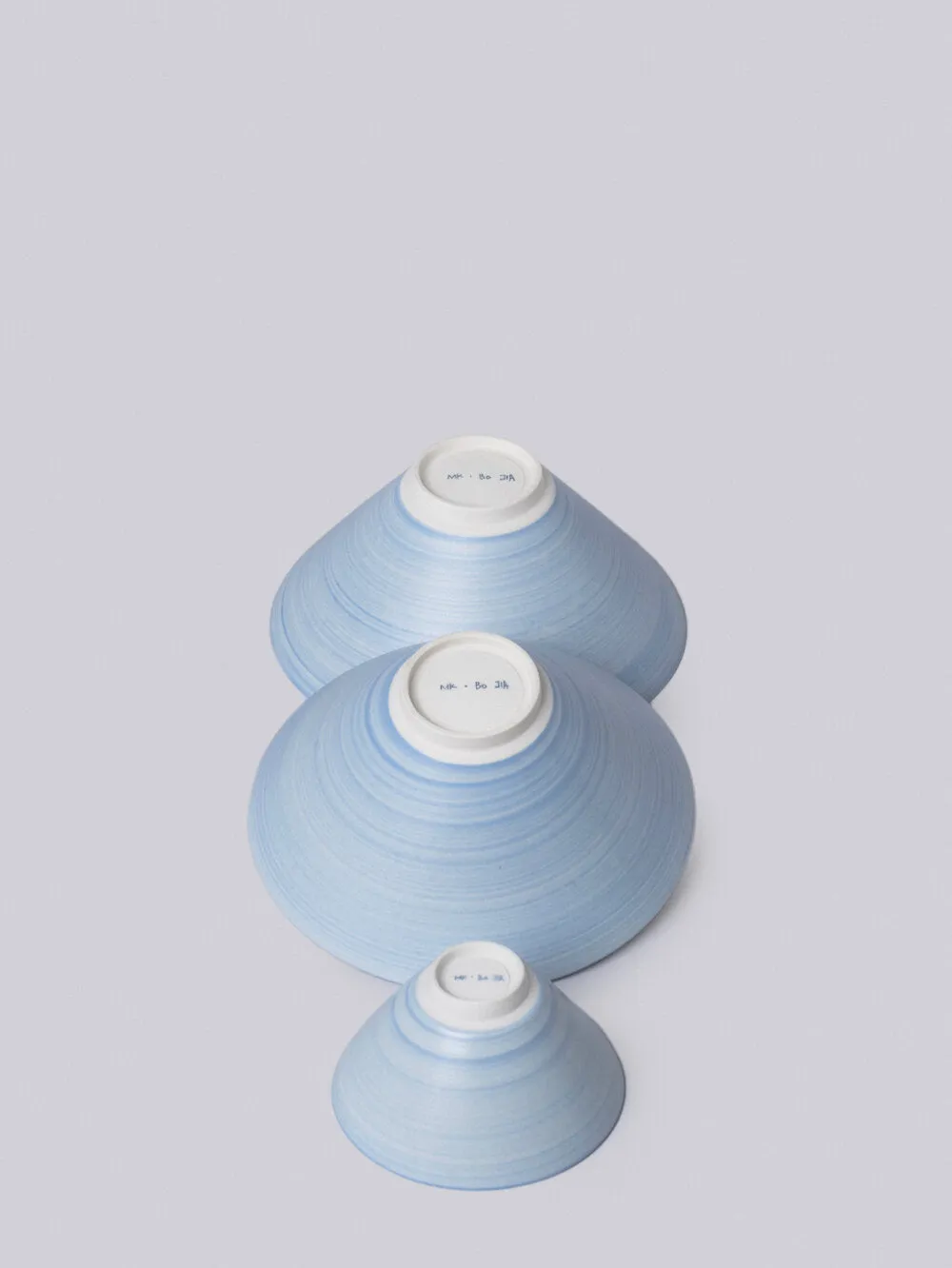CONICAL BOWL (CORNFLOWER)