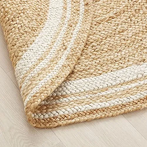 Earthy Elegance: Handwoven Round Jute Rug