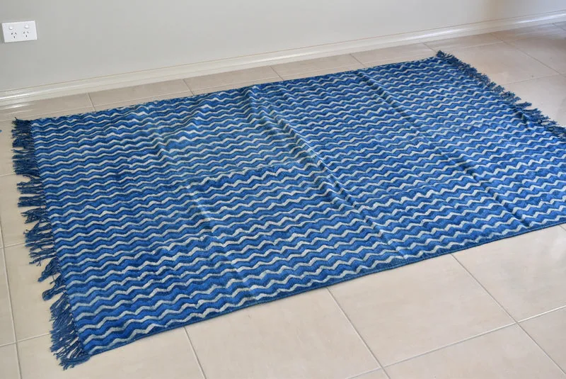 Handmade Geometrical Block Zigzag Print Indigo Cotton Dhurrie Carpet