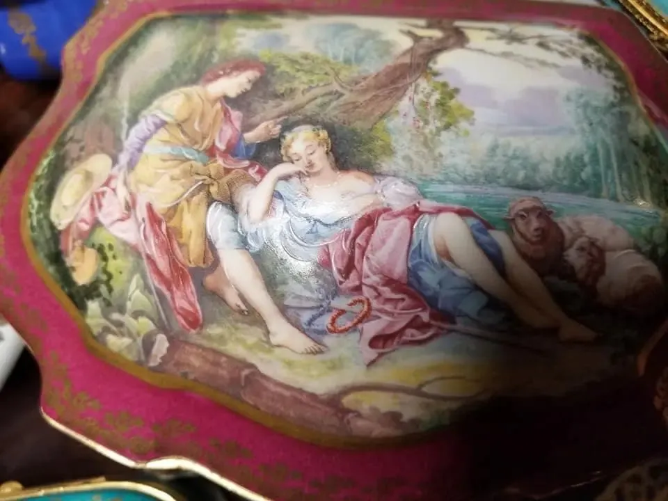 Lovers Large JEWELRY Chest - 2 of 250