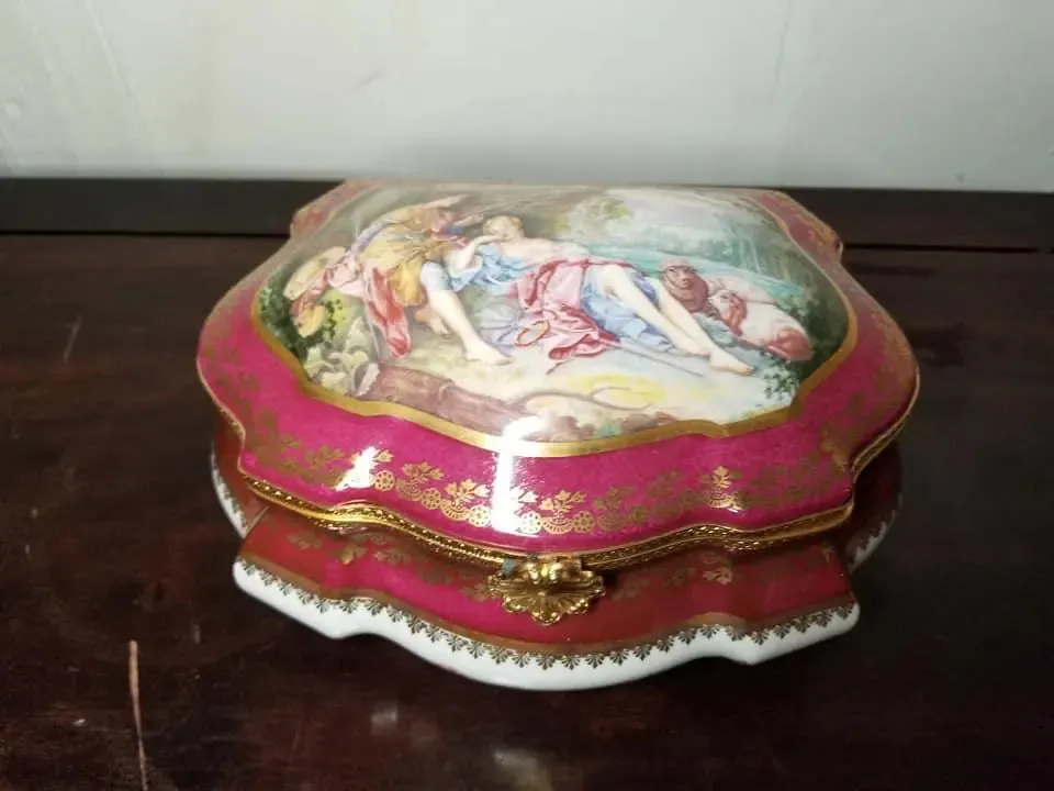 Lovers Large JEWELRY Chest - 2 of 250