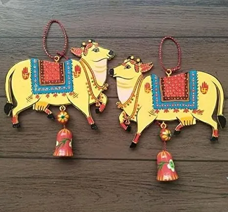 PAREEK HANDICRAFTS Pichwai Cow Design for Diwali | Dussehra | Rangoli | Pooja | Festival Gift | Wedding Decorations Set of 6 (5 INCH) Material-Wood