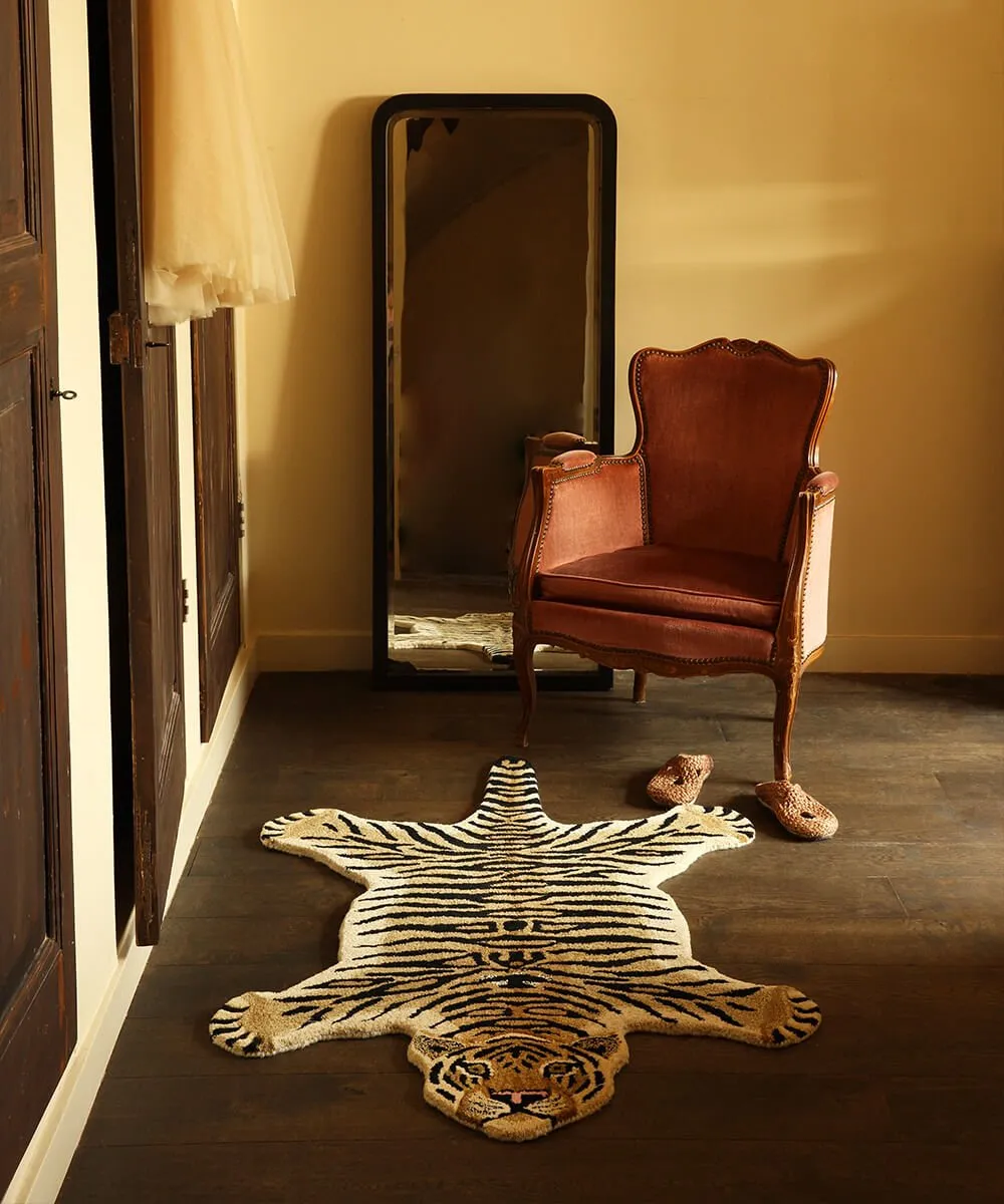 Snowy Tiger Rug