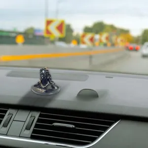 TheKraftLane Lord Mahadev Bholenath Shivji Adiyogi Shiva Statue Idol Murti for Car Dashboard | Ideal for Home Decor - Resin Figurine, Spiritual Gift for Meditation (2.5 Inch)