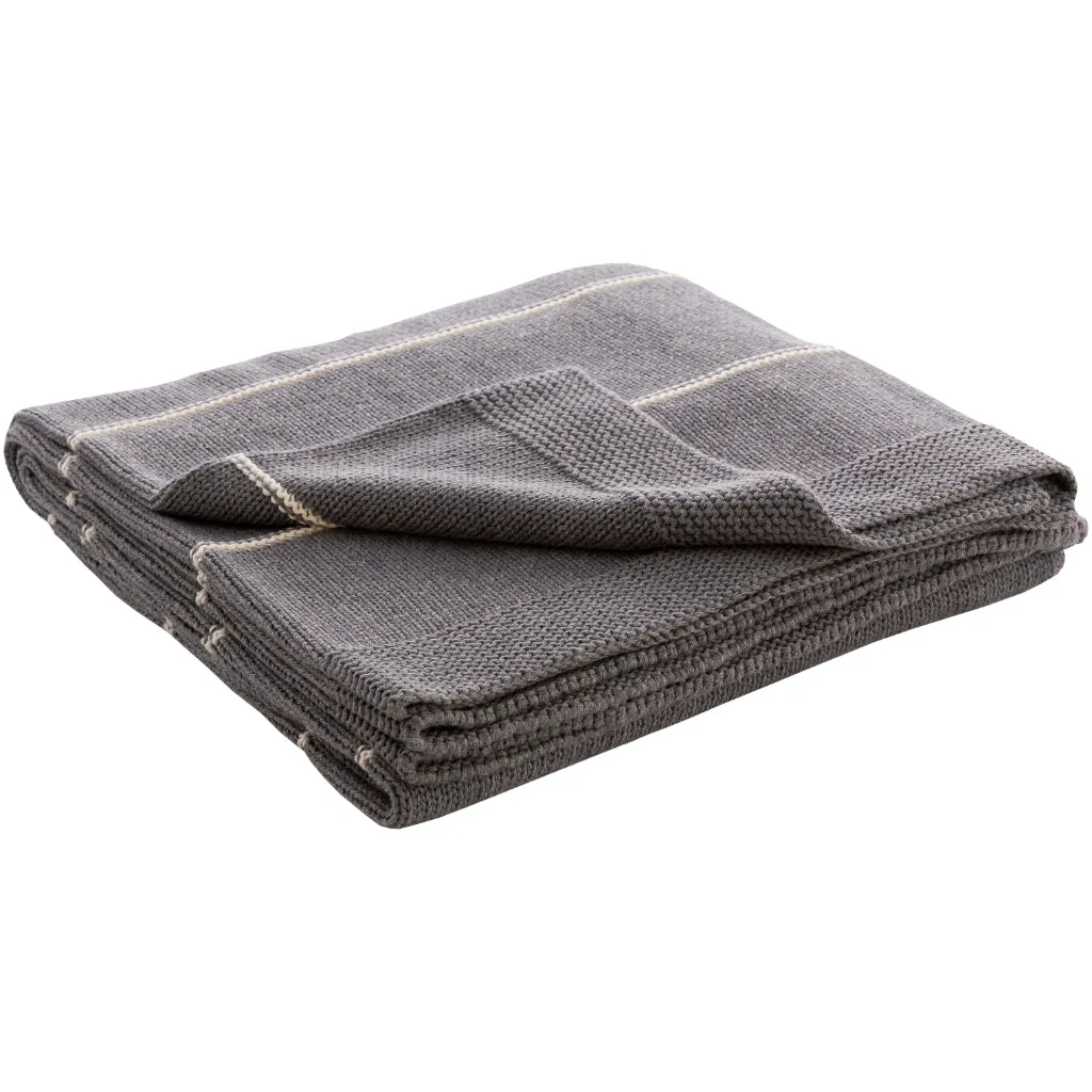 Torsten Throw