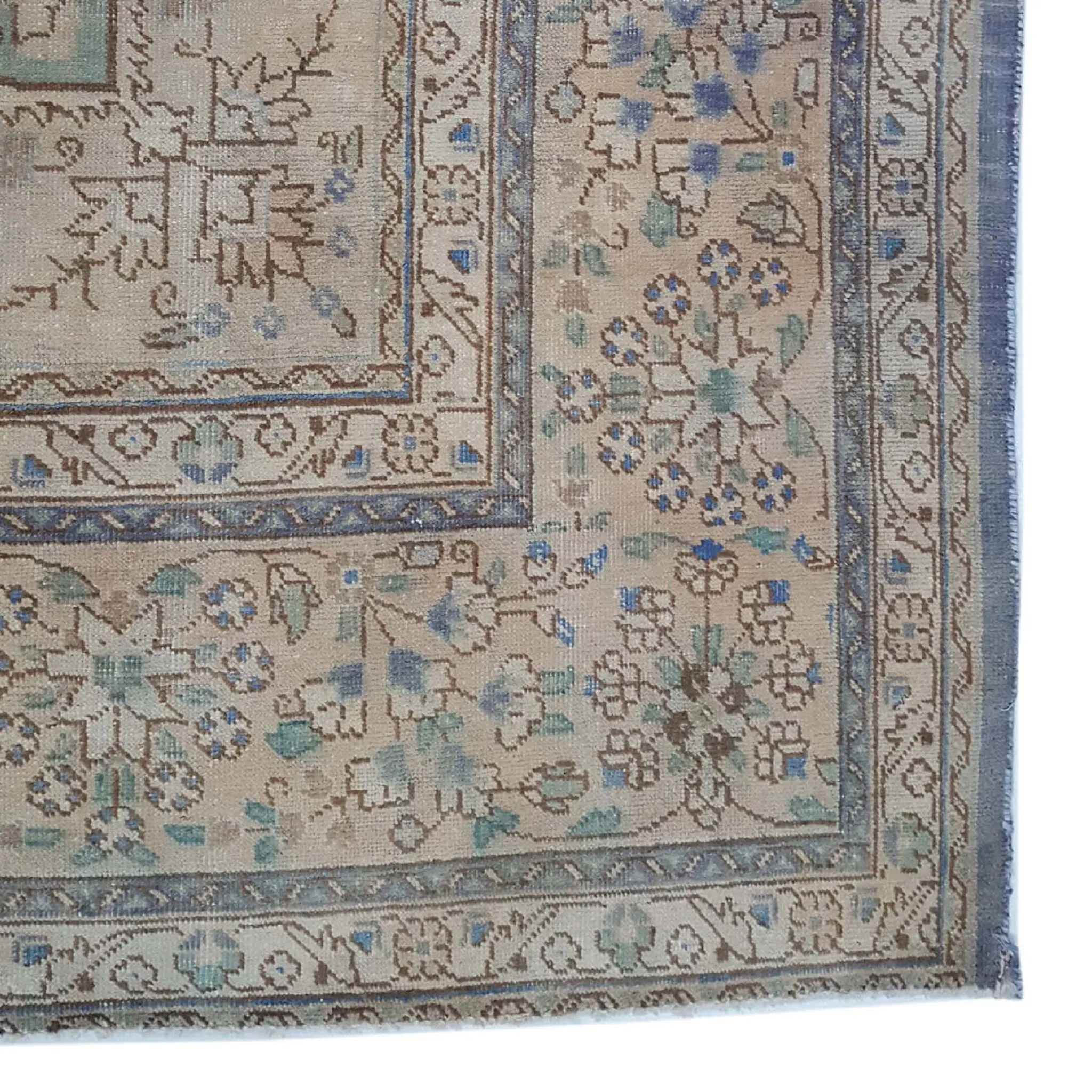 Vintage 9.11' x 12.9' Wool Rug